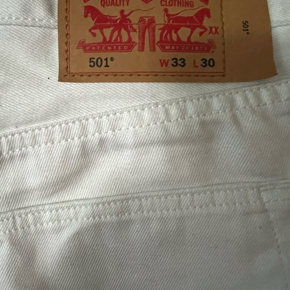 Brand New Levis! Will send more pictures upon request.